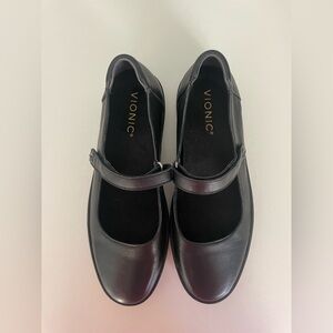 Vionic Uptown Mary Jane Flats